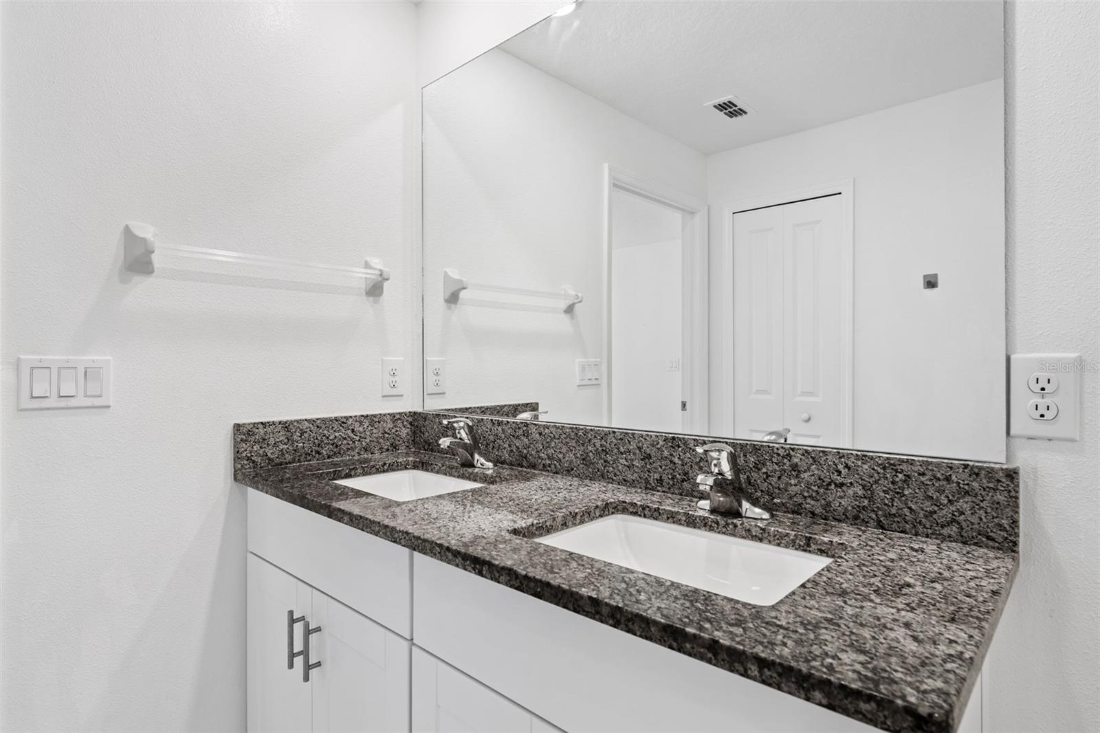 BERRY BAY ESTATES - Residential