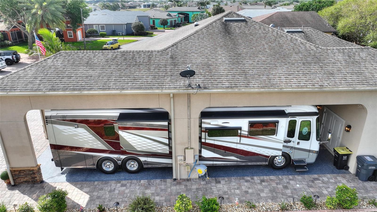 416 MOTORCOACH DRIVE S