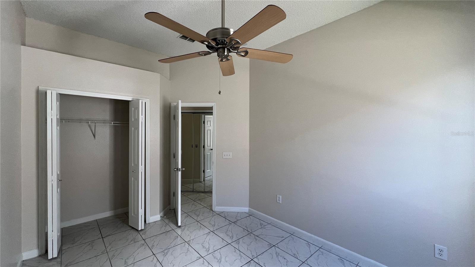 SEYBOLD ON DUNSON ROAD PH 06 - Residential Lease