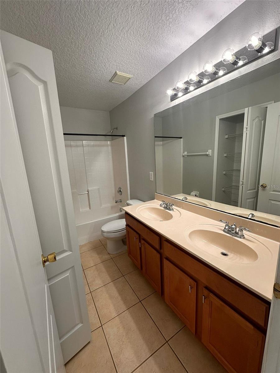 CELERY KEY - Residential