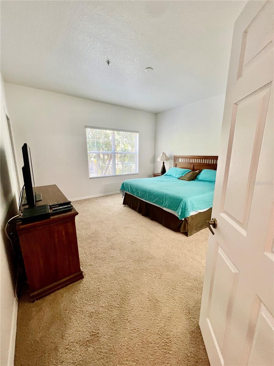 OAKWATER CONDO PH 7-10 - Residential