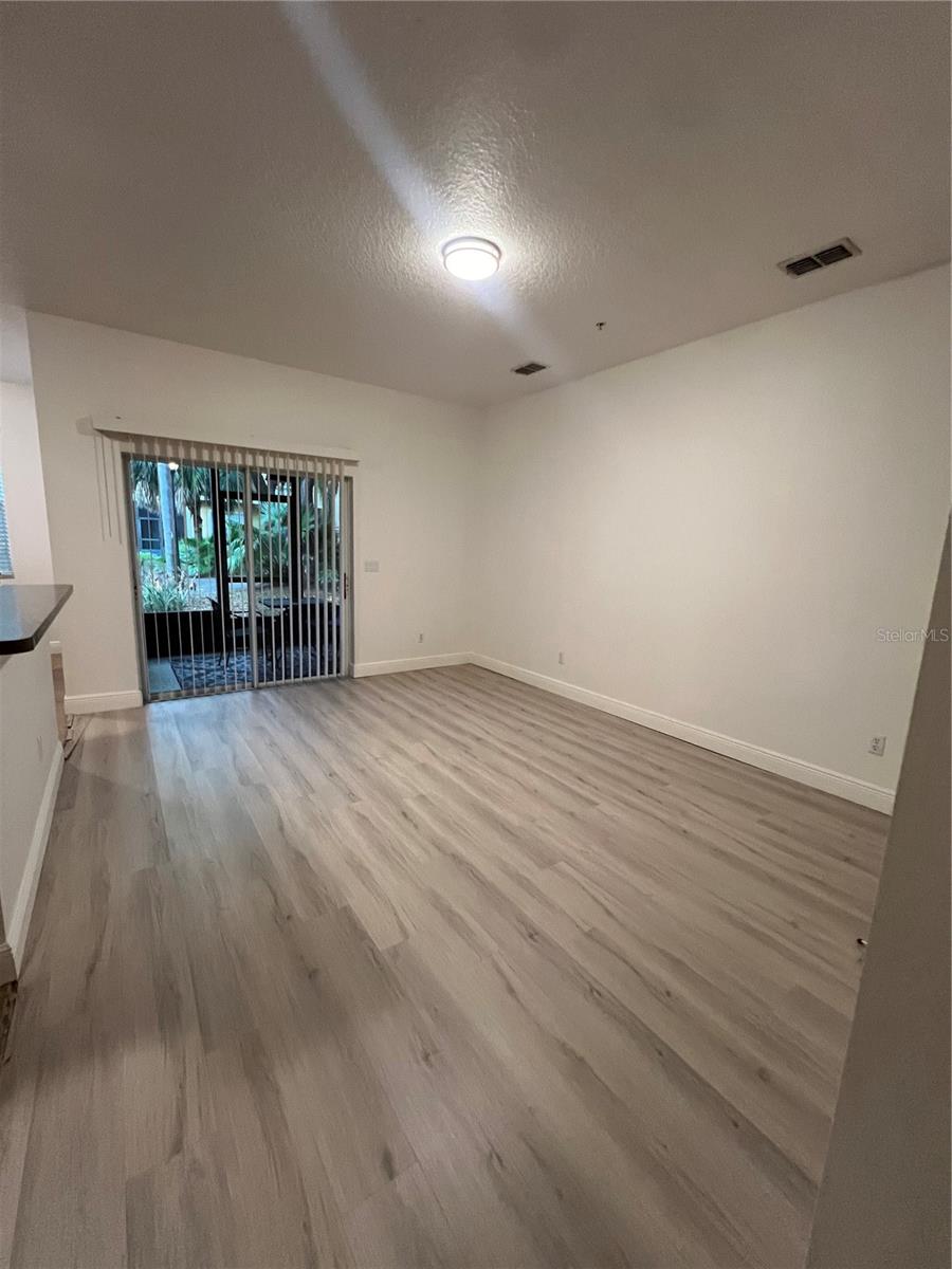 OAKWATER CONDO PH 7-10 - Residential