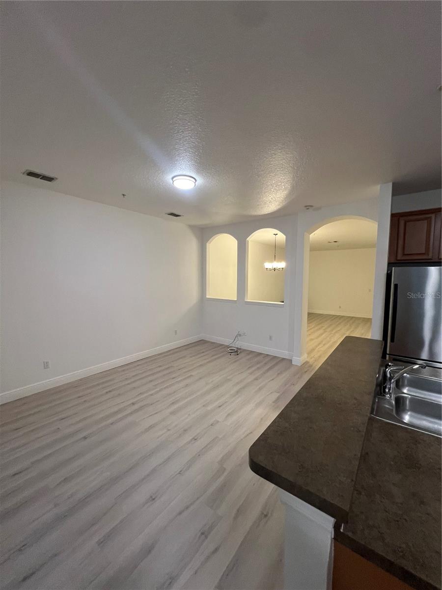 OAKWATER CONDO PH 7-10 - Residential