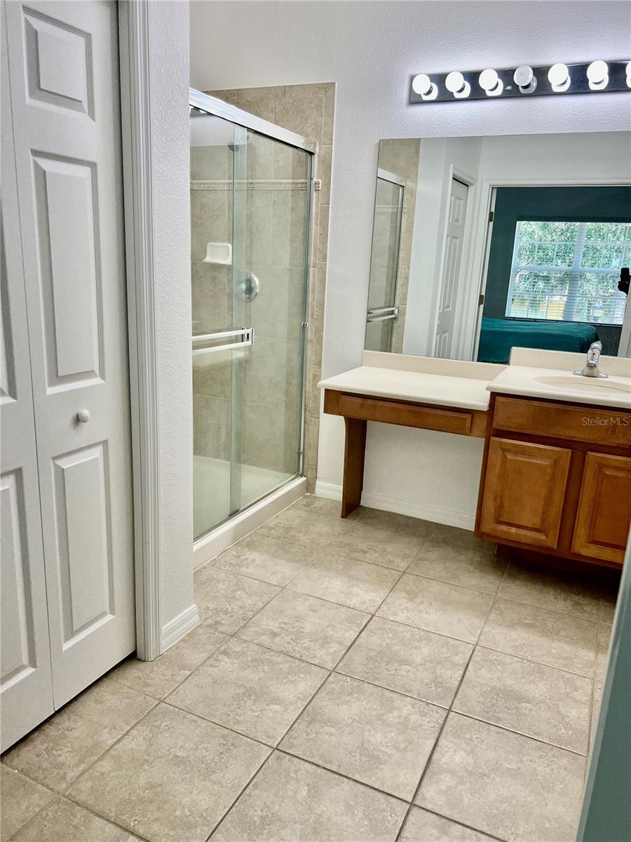 OAKWATER CONDO PH 7-10 - Residential