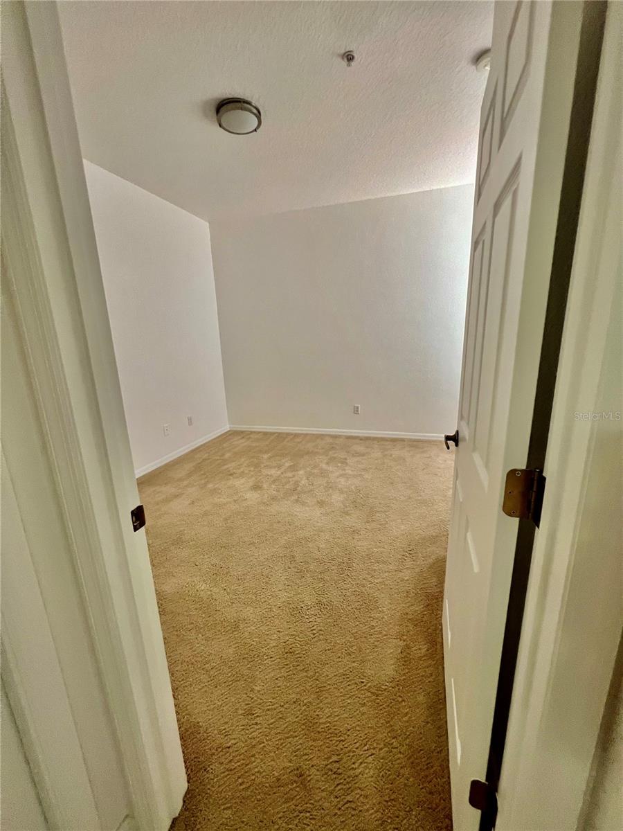 OAKWATER CONDO PH 7-10 - Residential