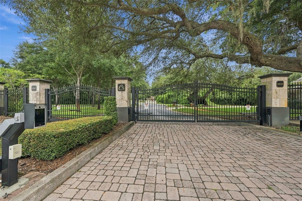 Photo of 510 Creekside Court, Safety Harbor, FL 34695 (MLS # TB8548911)