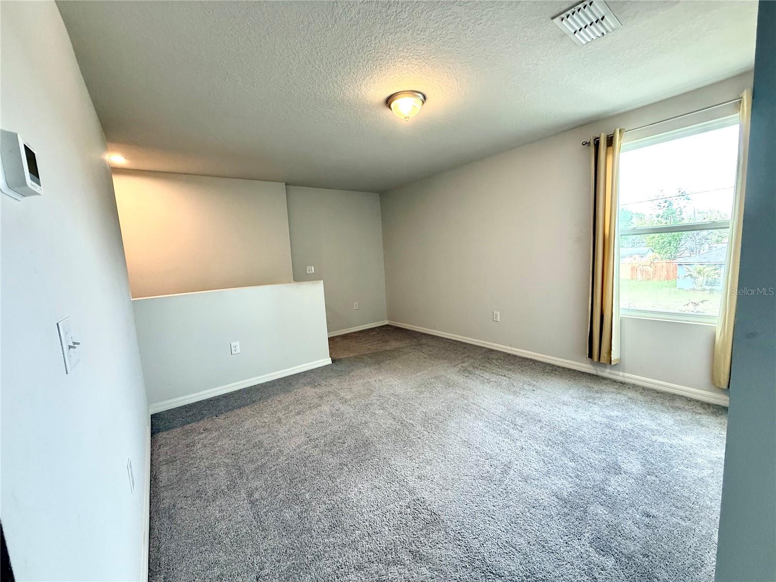 HILL N DALE - Residential