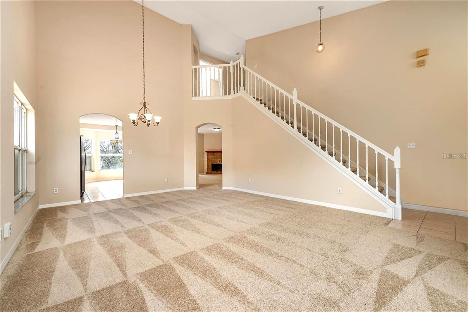 COUNTRY RUNA - Residential Lease