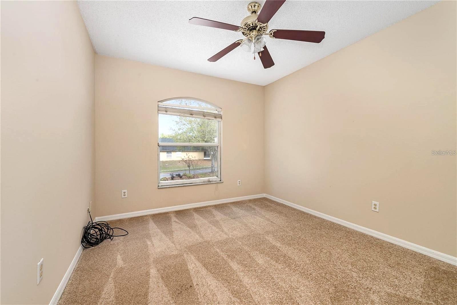 COUNTRY RUNA - Residential Lease