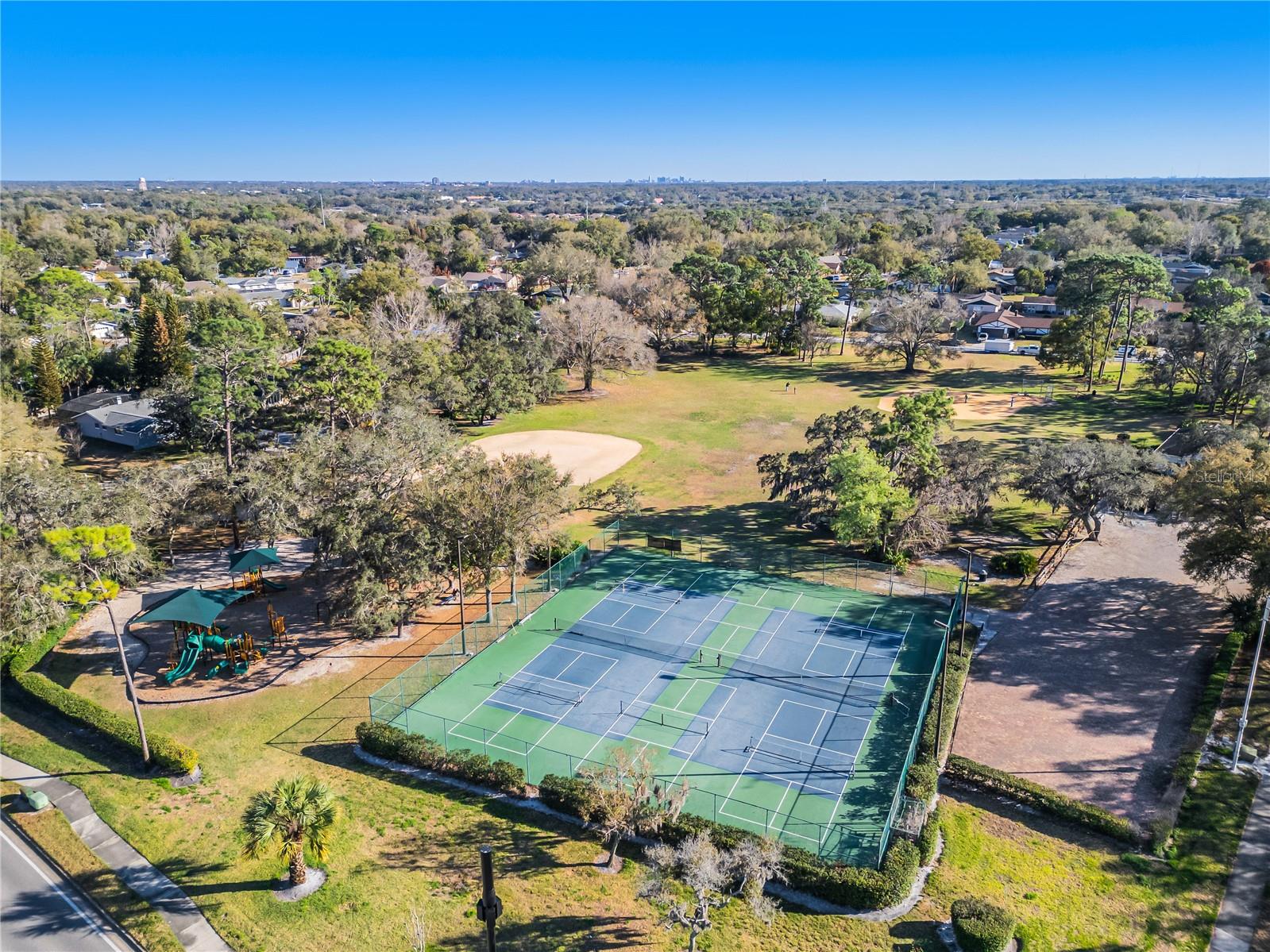 WEKIVA HUNT CLUB 3 FOX HUNT SEC 3 - Residential