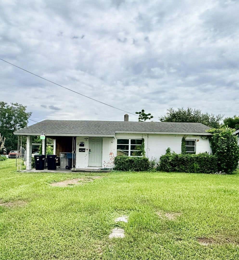 Photo of 2709 S Shine Avenue, Orlando, FL 32806 (MLS # TB8541471)