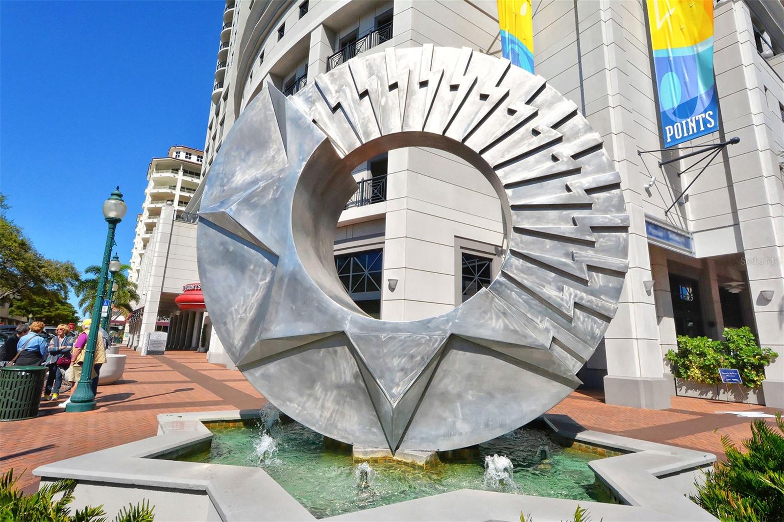 PLAZA AT 05 POINTS RESIDENCES - Residential Lease