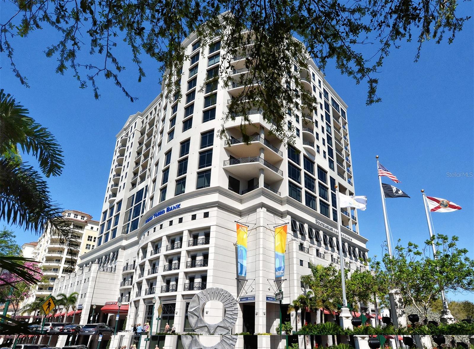 PLAZA AT 05 POINTS RESIDENCES - Residential Lease