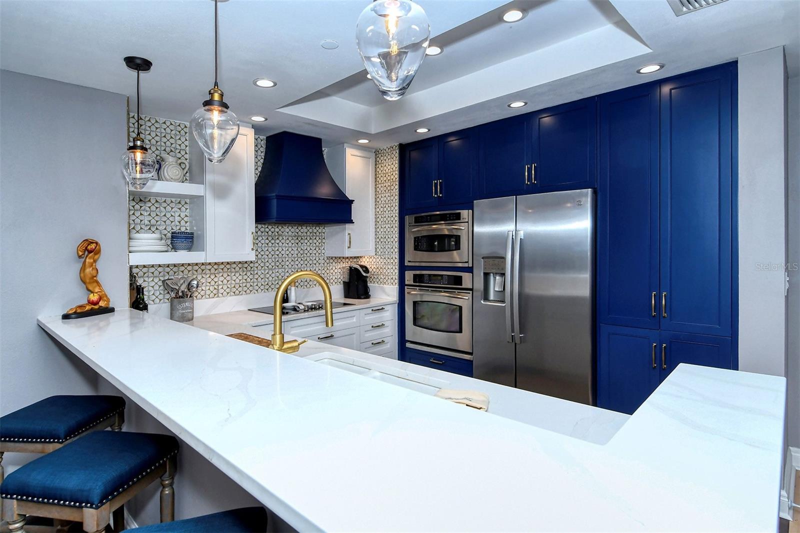 PLAZA AT 05 POINTS RESIDENCES - Residential Lease