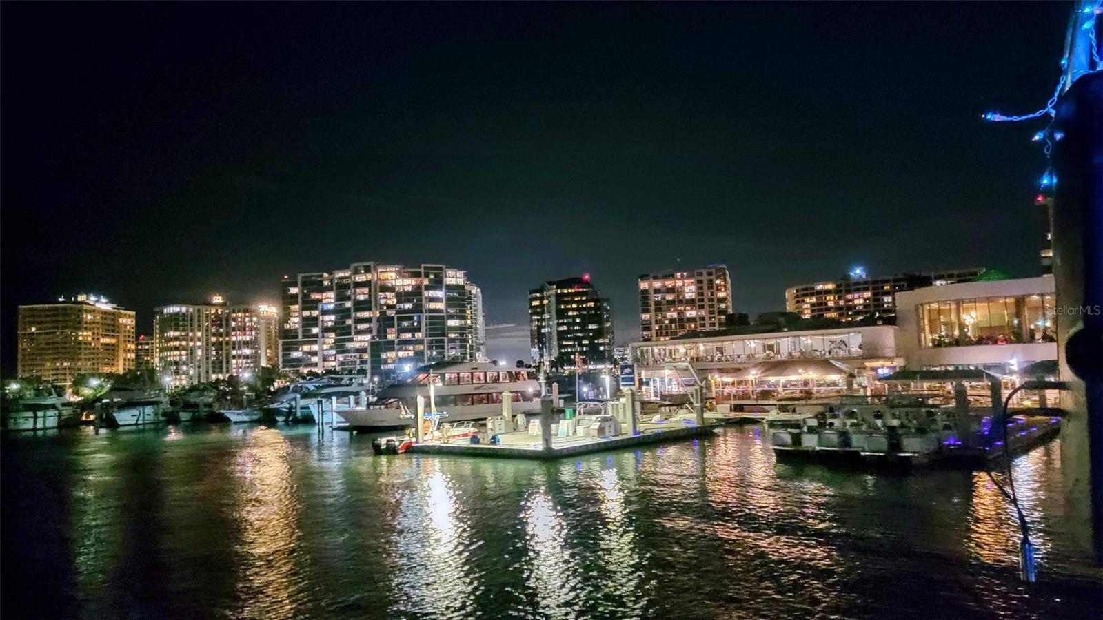 PLAZA AT 05 POINTS RESIDENCES - Residential Lease