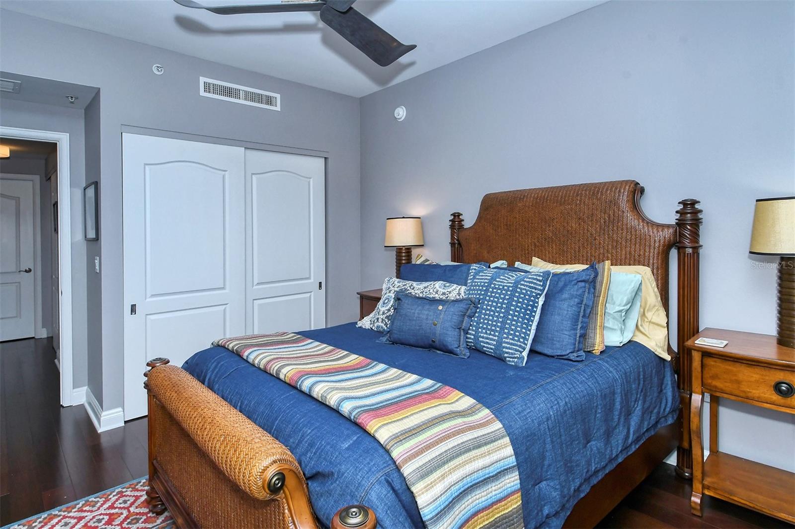 PLAZA AT 05 POINTS RESIDENCES - Residential Lease