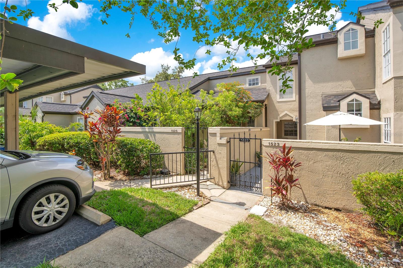 1525 FARRINDON CIRCLE