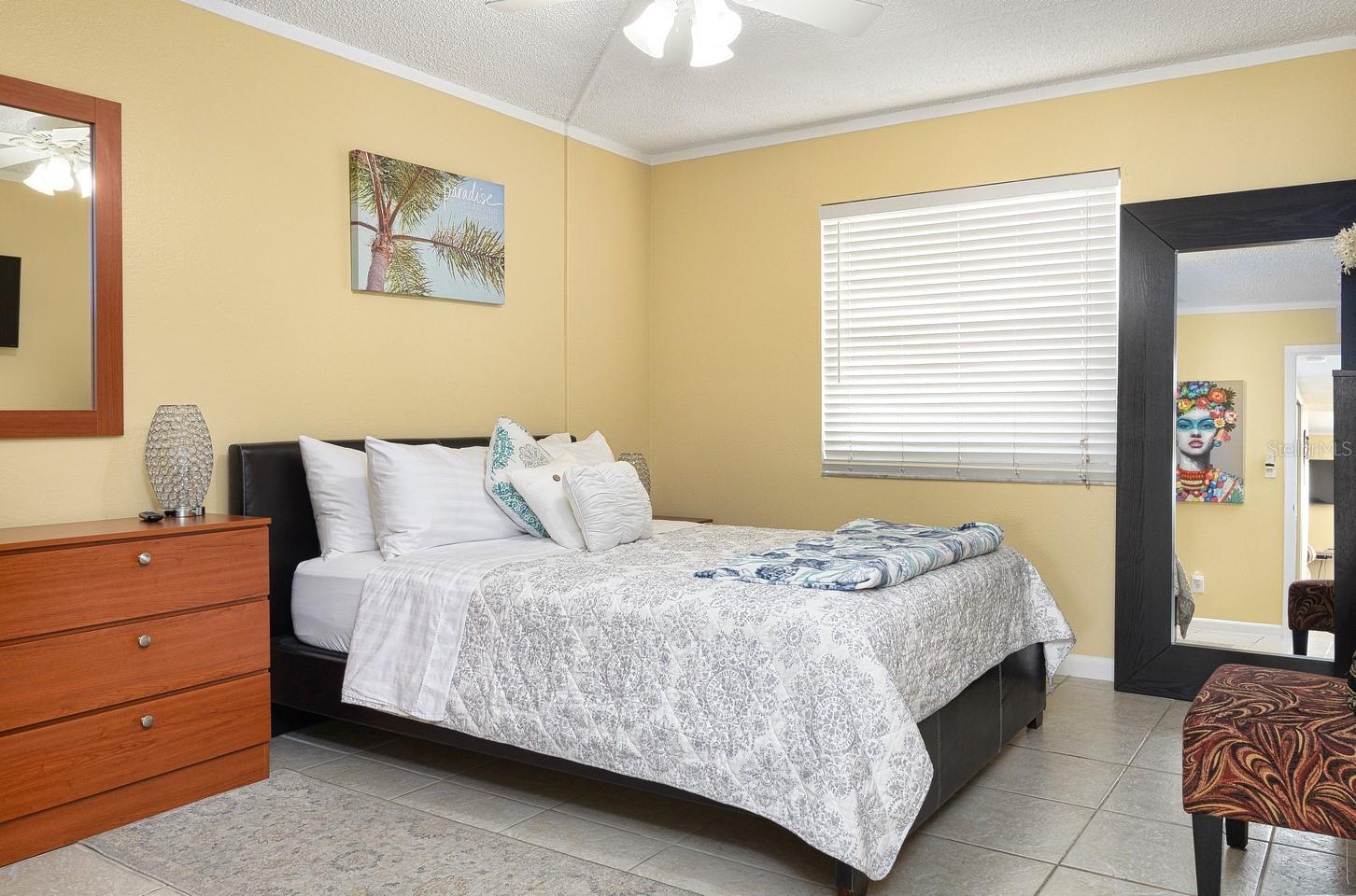 ISLE OF PALMS - Residential Income