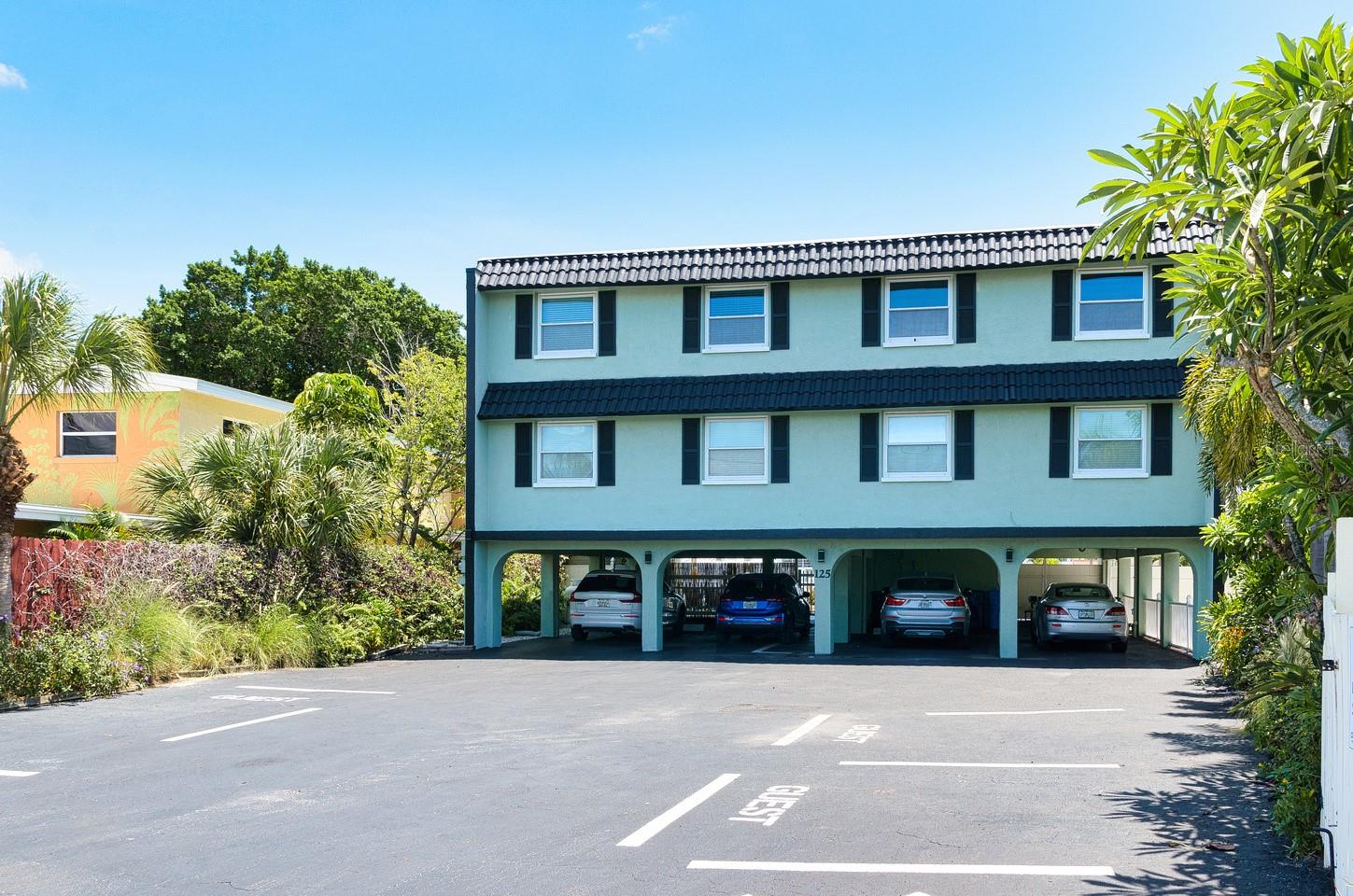 ISLE OF PALMS - Residential Income