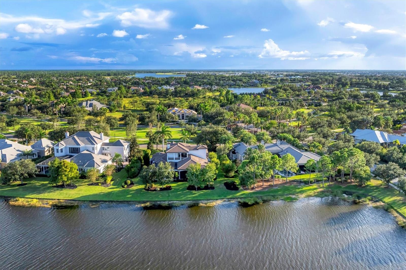 LAKE CLUB PH I - Residential