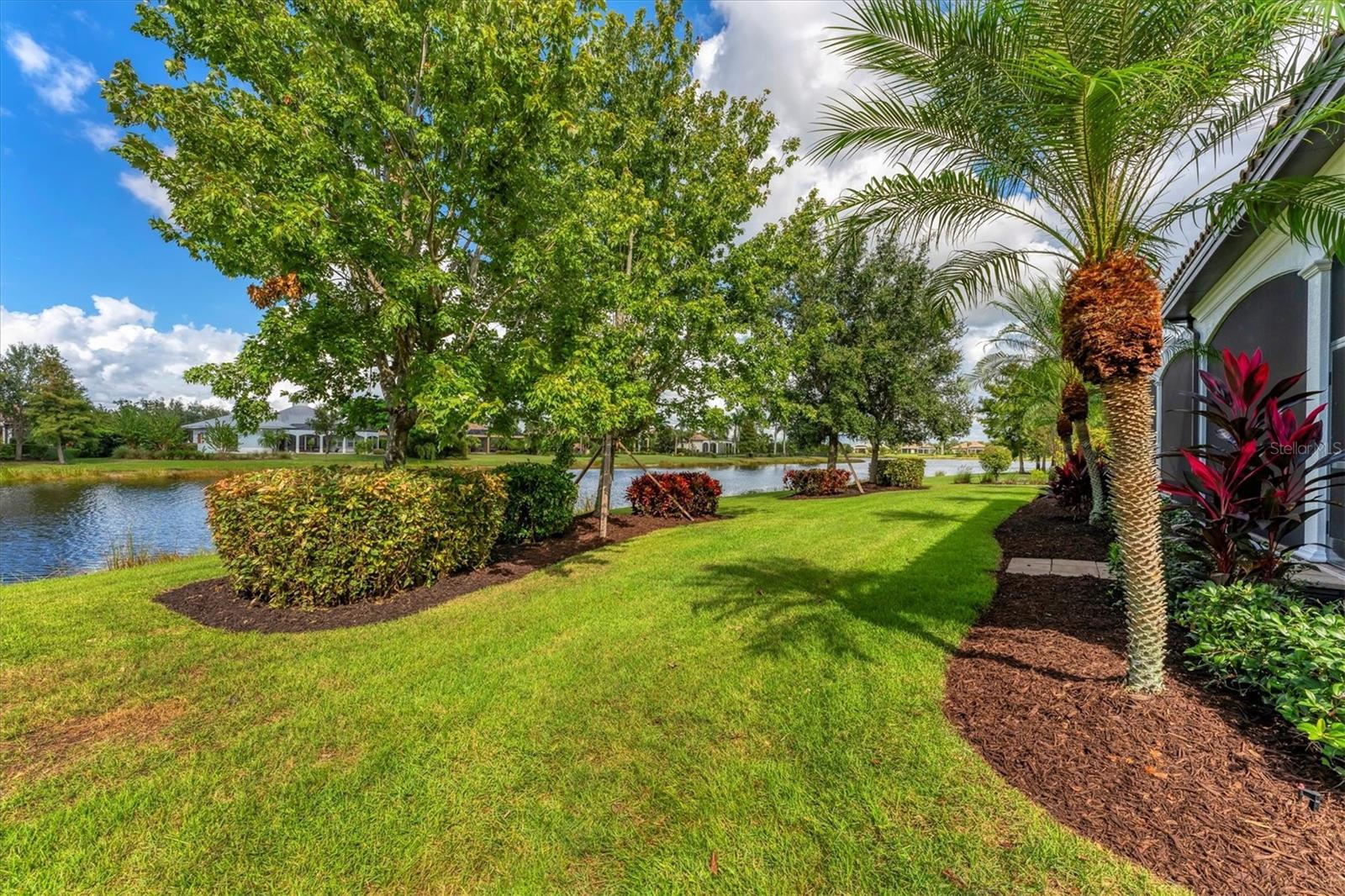 LAKE CLUB PH I - Residential