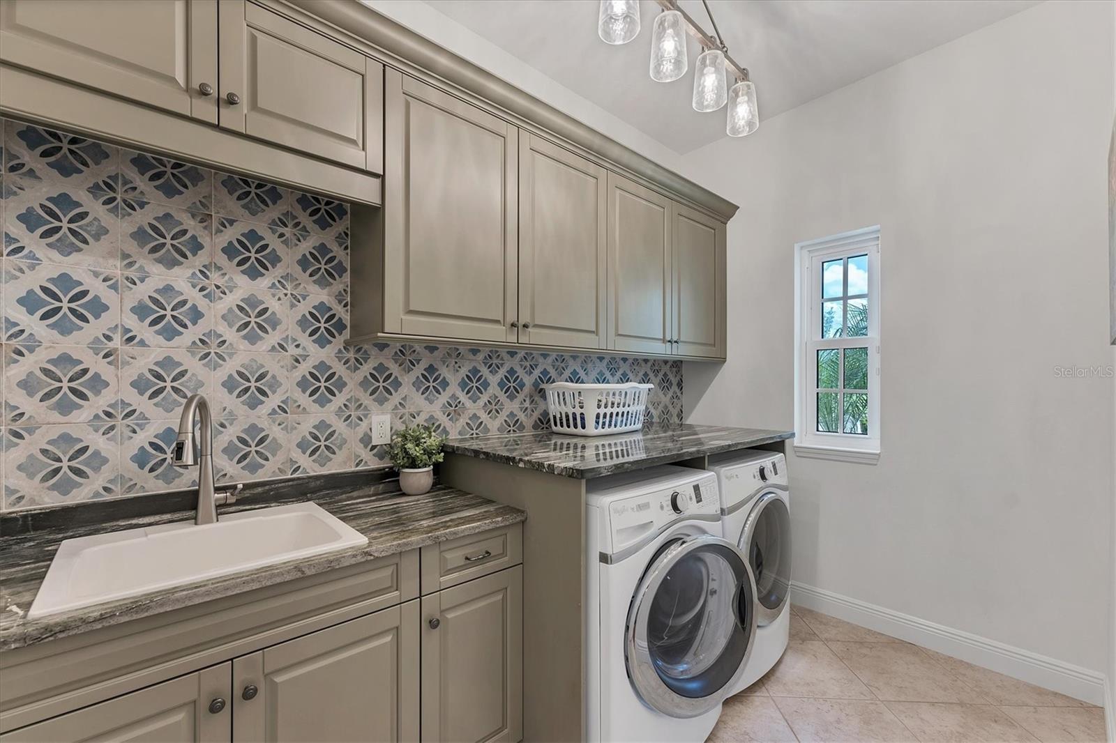 LAKE CLUB PH I - Residential