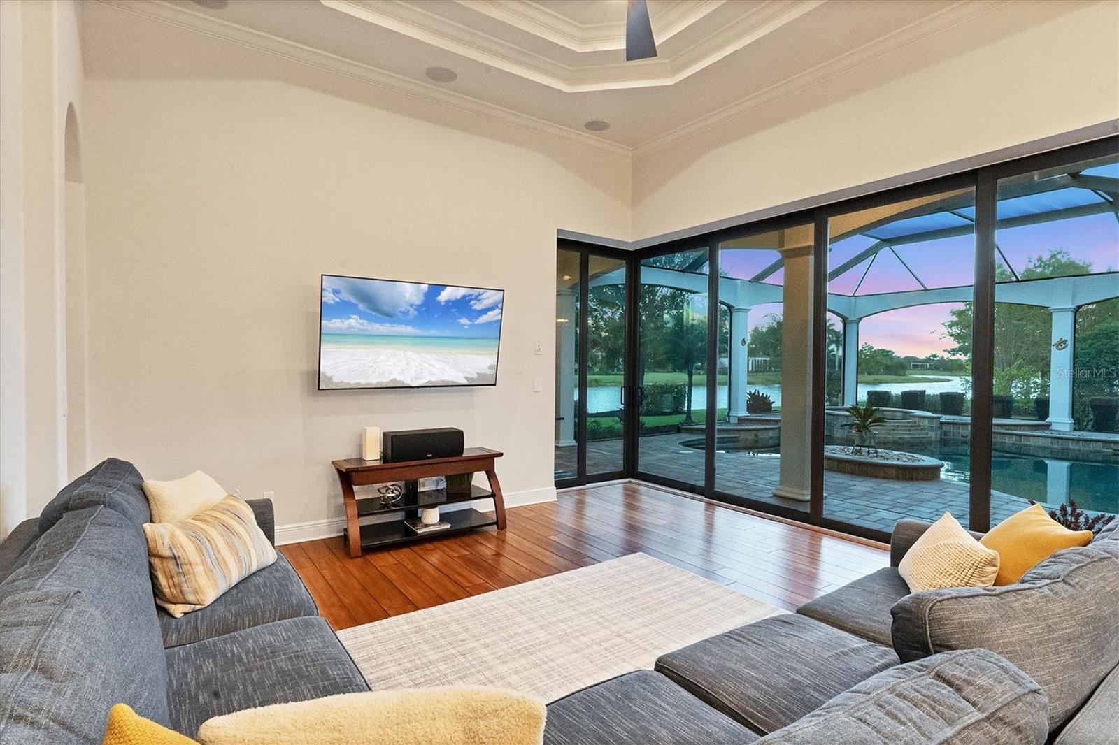 LAKE CLUB PH I - Residential