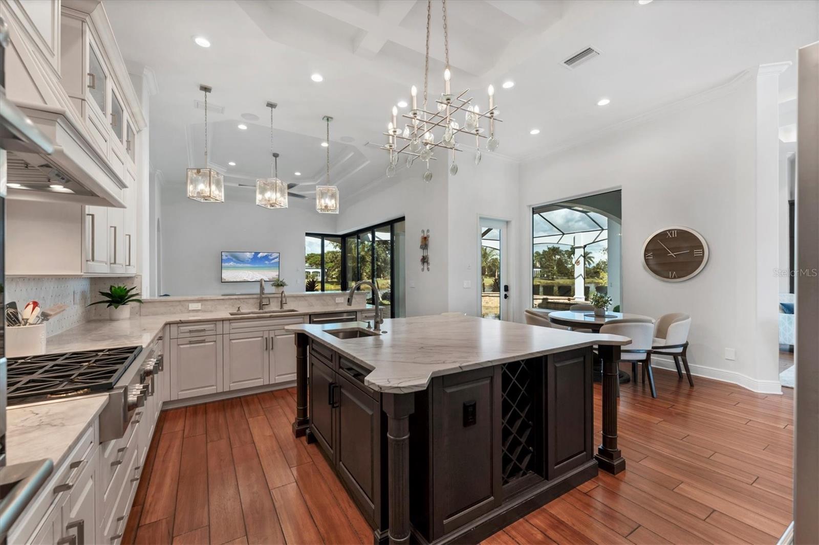 LAKE CLUB PH I - Residential