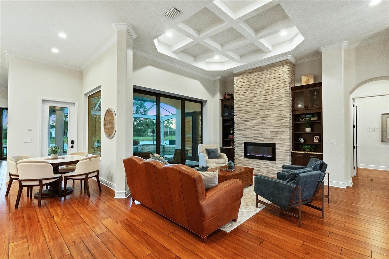 LAKE CLUB PH I - Residential