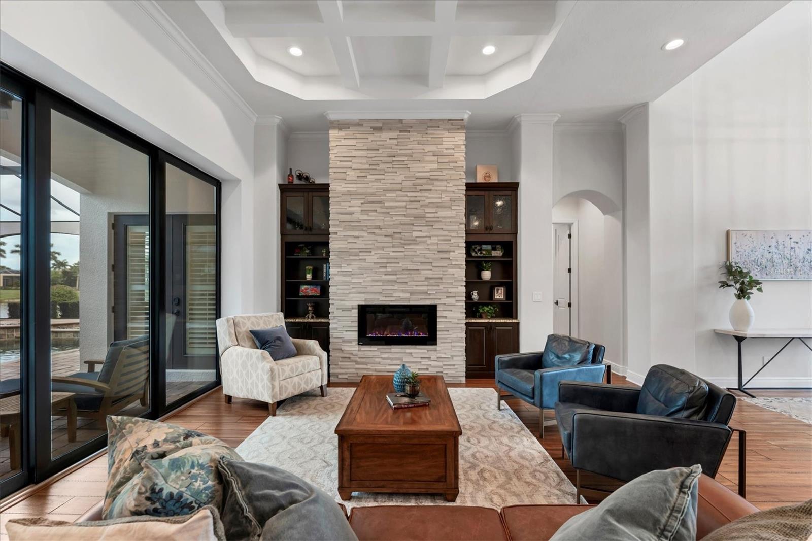 LAKE CLUB PH I - Residential