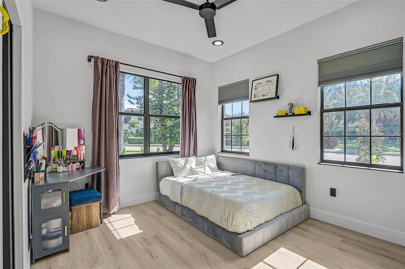 RESIDENCES AT UNIVERSITY GROVES - Residential