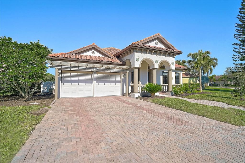 Photo of 3635 80th Drive E, Sarasota, FL 34243 (MLS # A4672698)