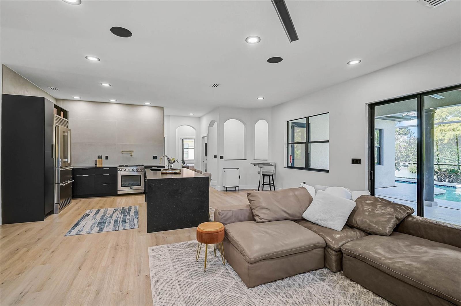 RESIDENCES AT UNIVERSITY GROVES - Residential