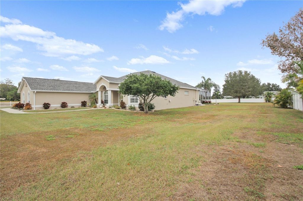 Photo of 13528 Gavin Road, Dover, FL 33527 (MLS # TB8465015)