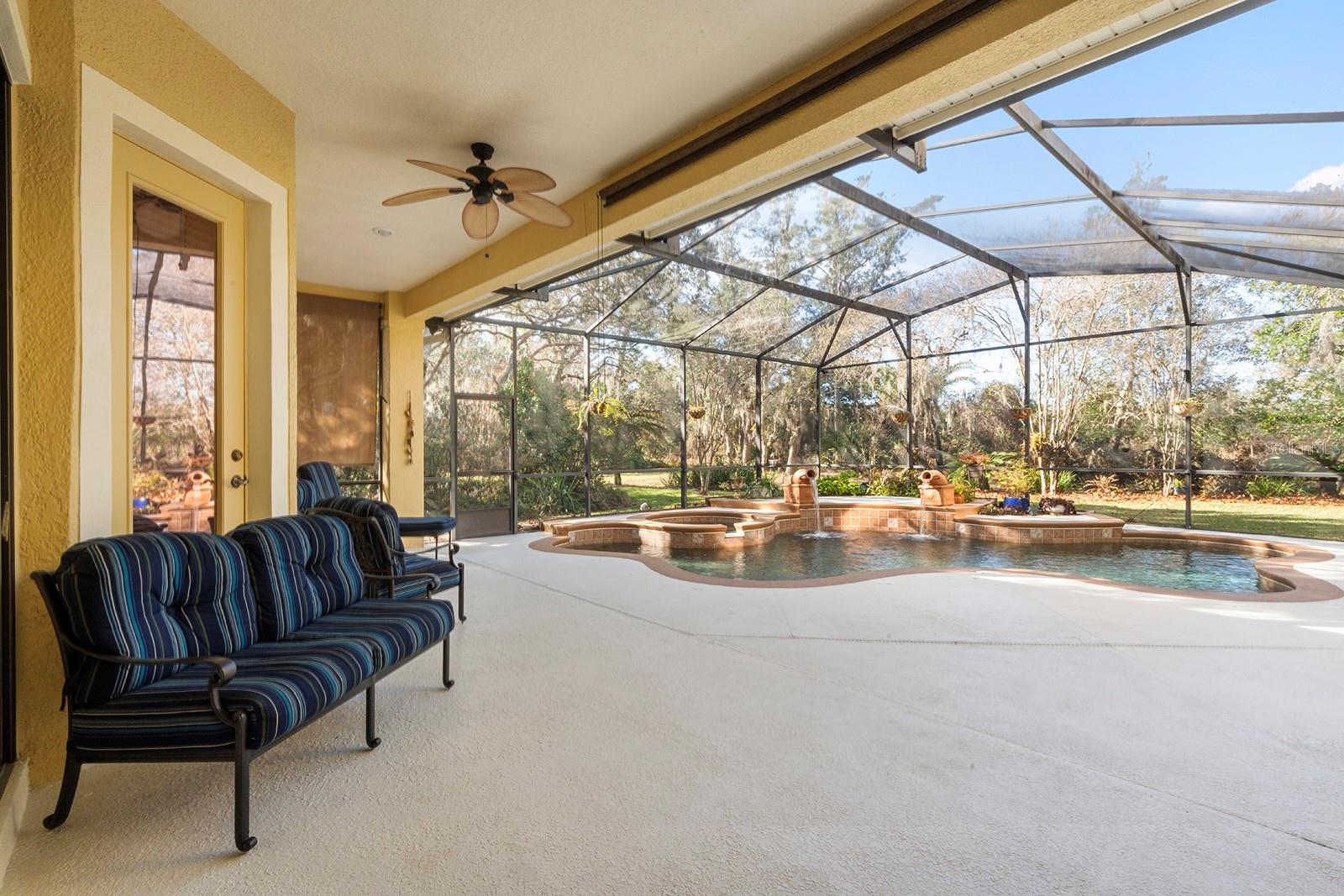 KILLALOE BY THE LAKE - Residential