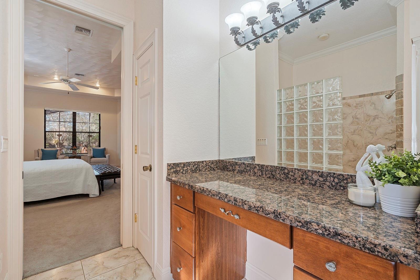 KILLALOE BY THE LAKE - Residential