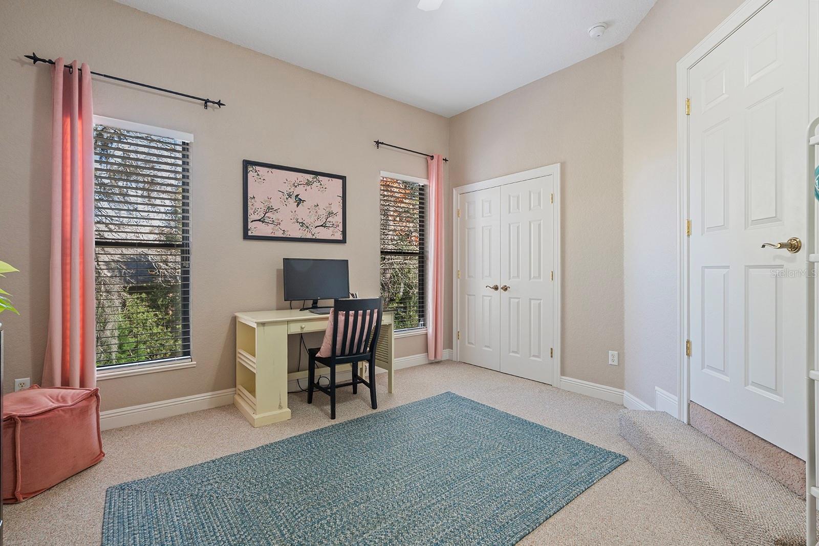 KILLALOE BY THE LAKE - Residential