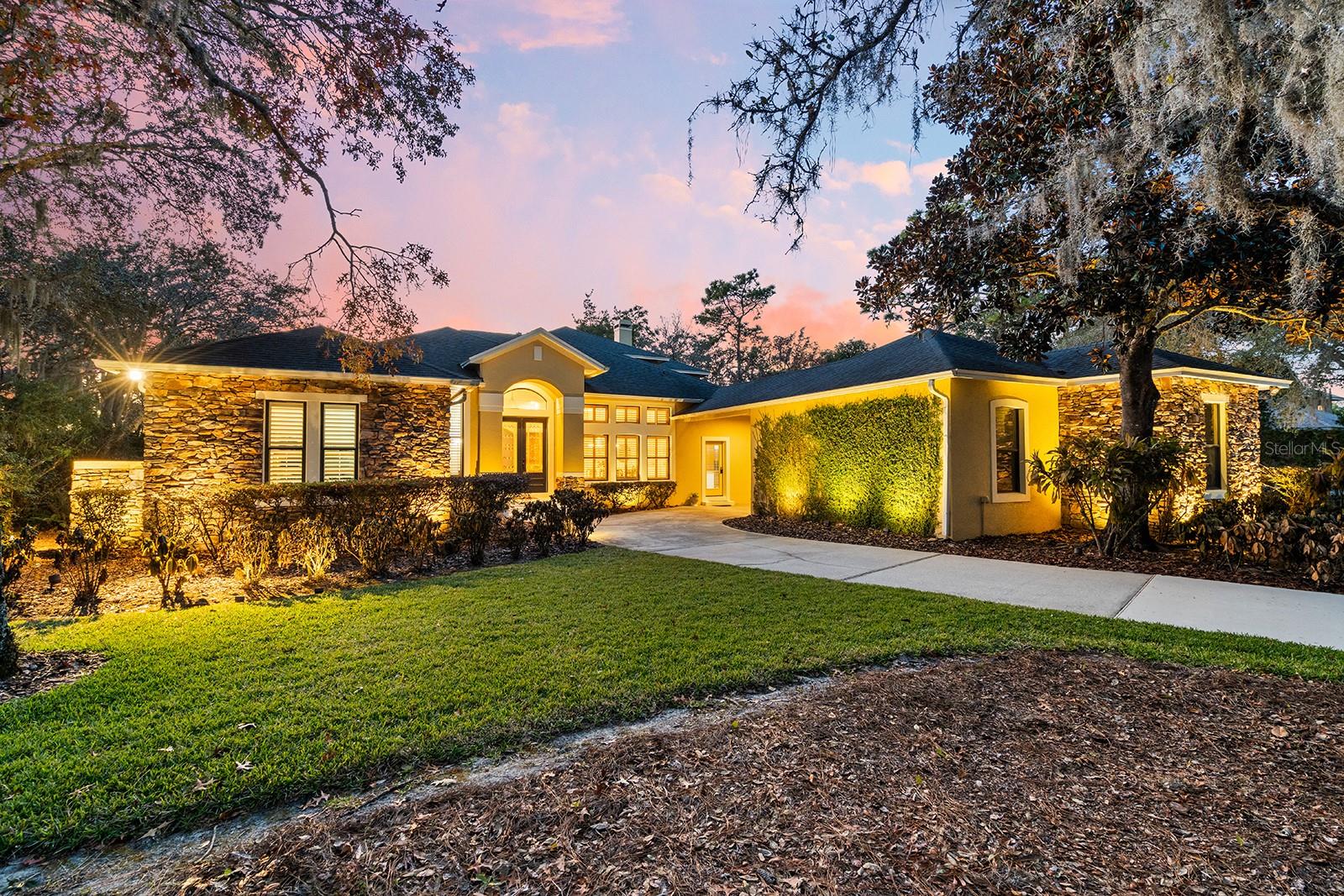 KILLALOE BY THE LAKE - Residential