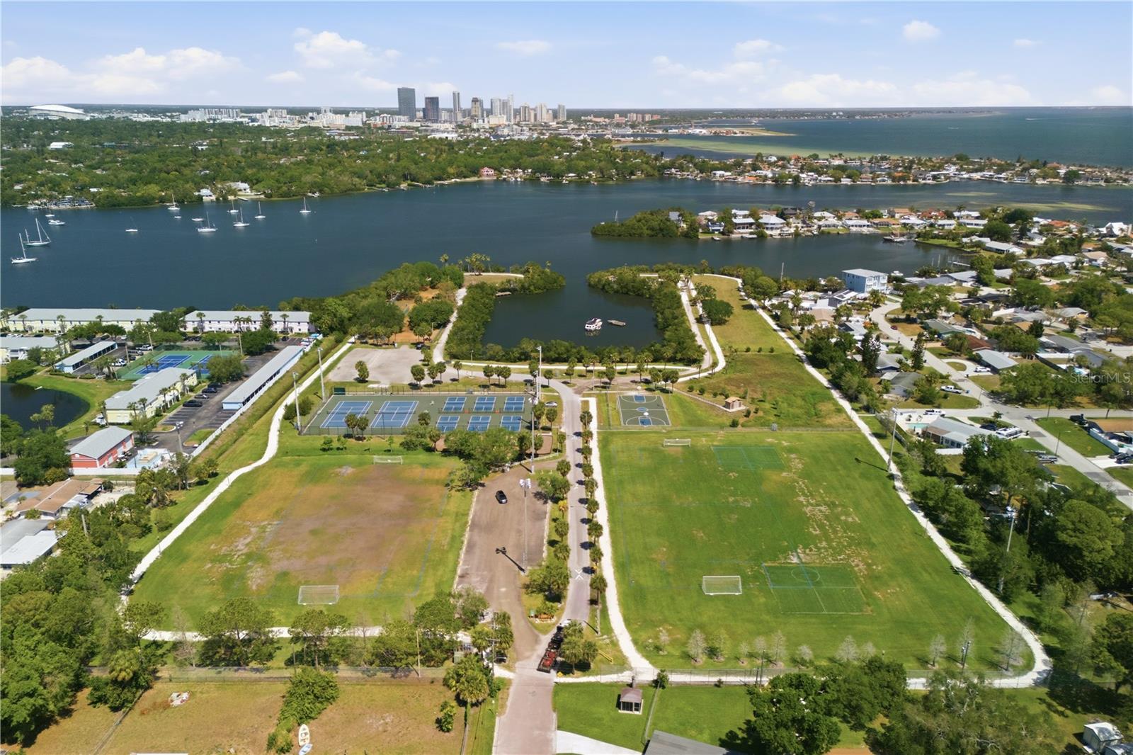 COQUINA KEY TWNHMS - Residential