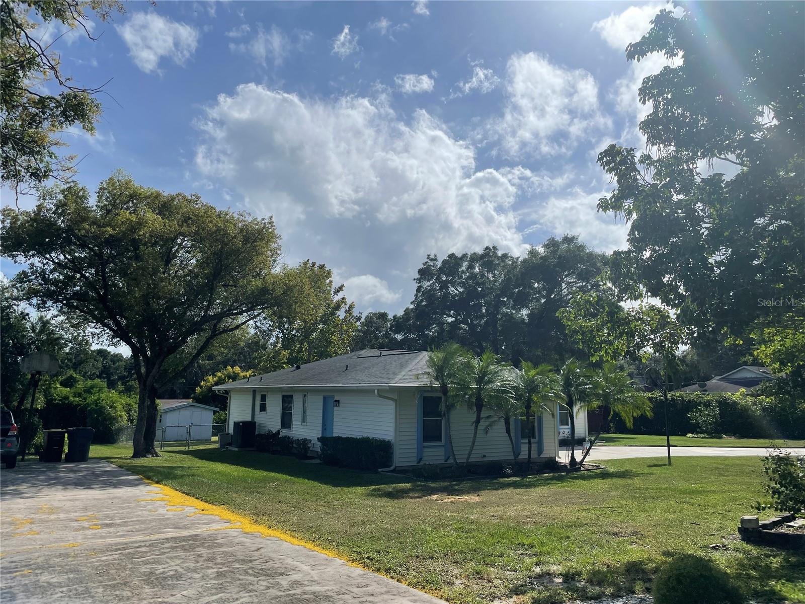 ROYAL CREST - Residential