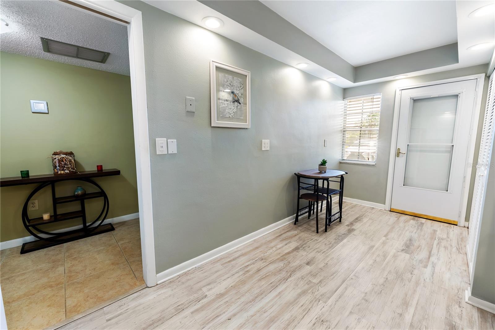 PALM-AIRE DESOTO LAKES COUNTRY CLUB 3 - Residential Lease