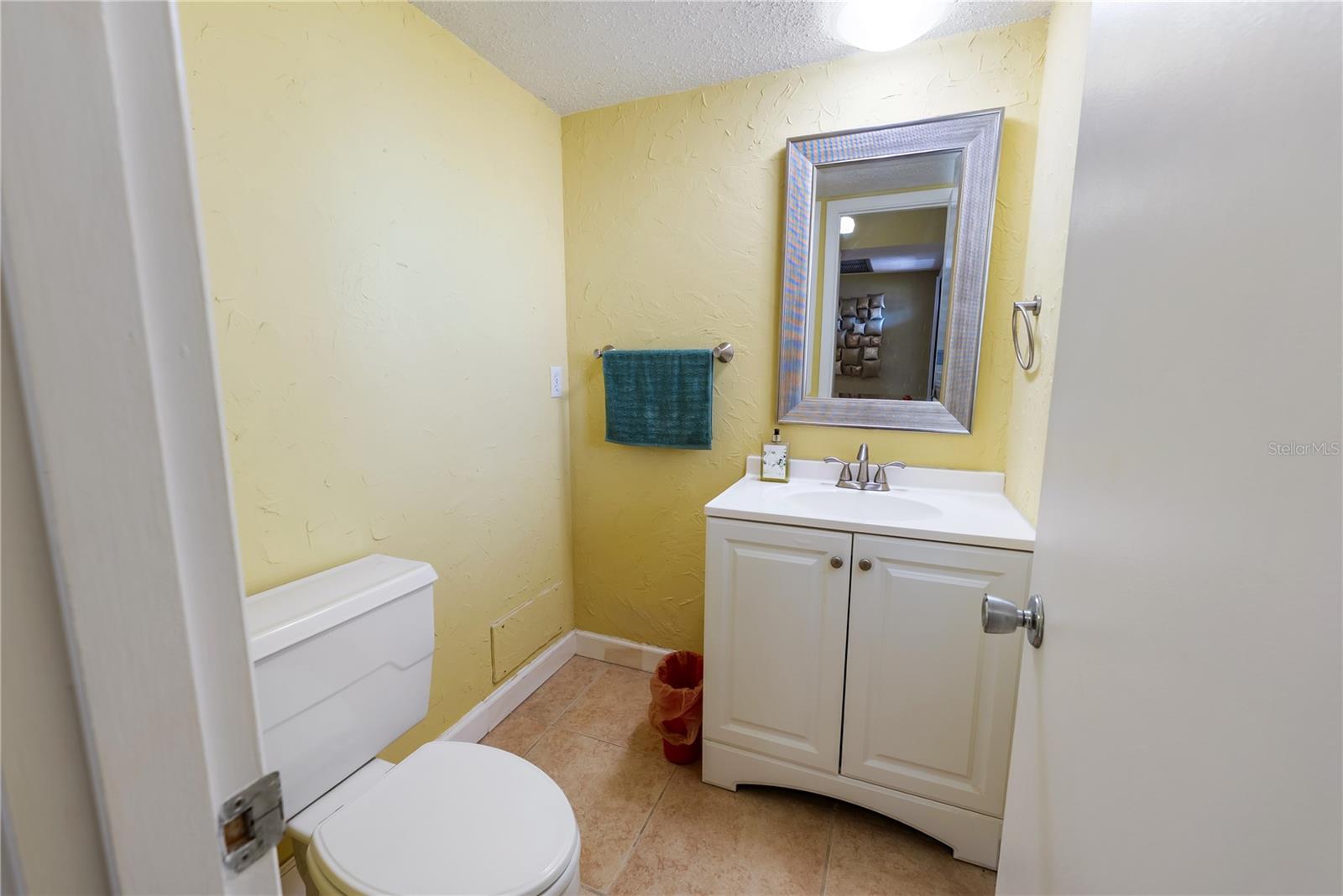 PALM-AIRE DESOTO LAKES COUNTRY CLUB 3 - Residential Lease