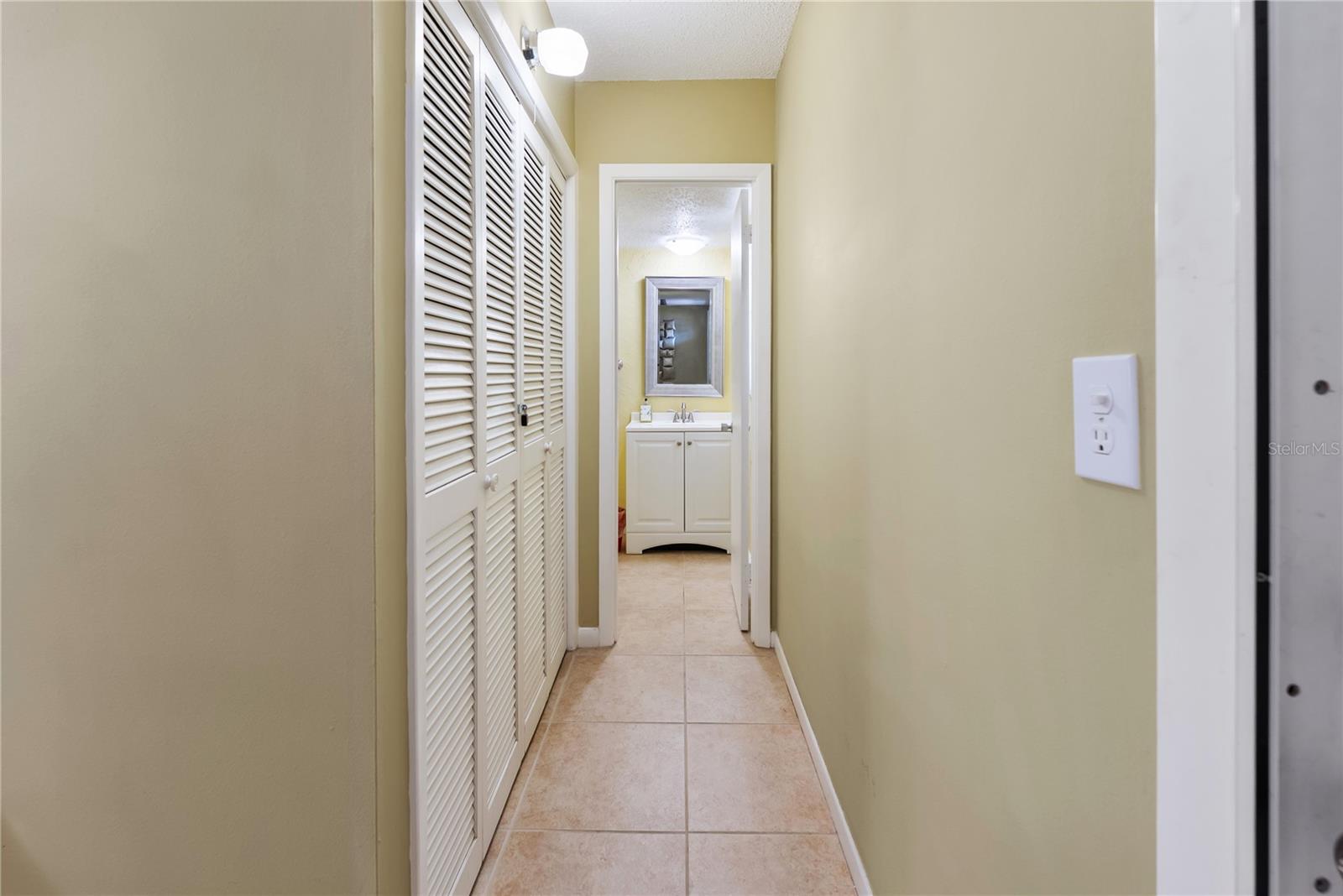 PALM-AIRE DESOTO LAKES COUNTRY CLUB 3 - Residential Lease