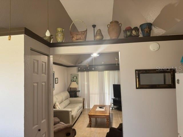 4109 CLUB CIRCLE