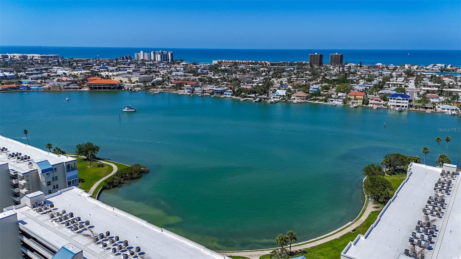 HARBOURSIDE CONDO - Residential