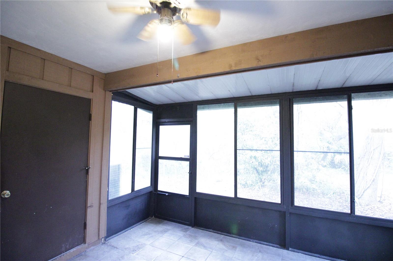 ROCKWOOD VILLAS - Residential Lease