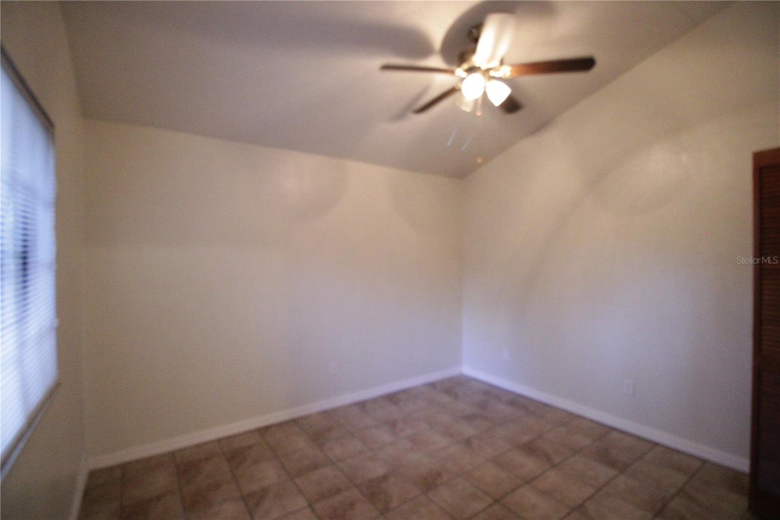 ROCKWOOD VILLAS - Residential Lease