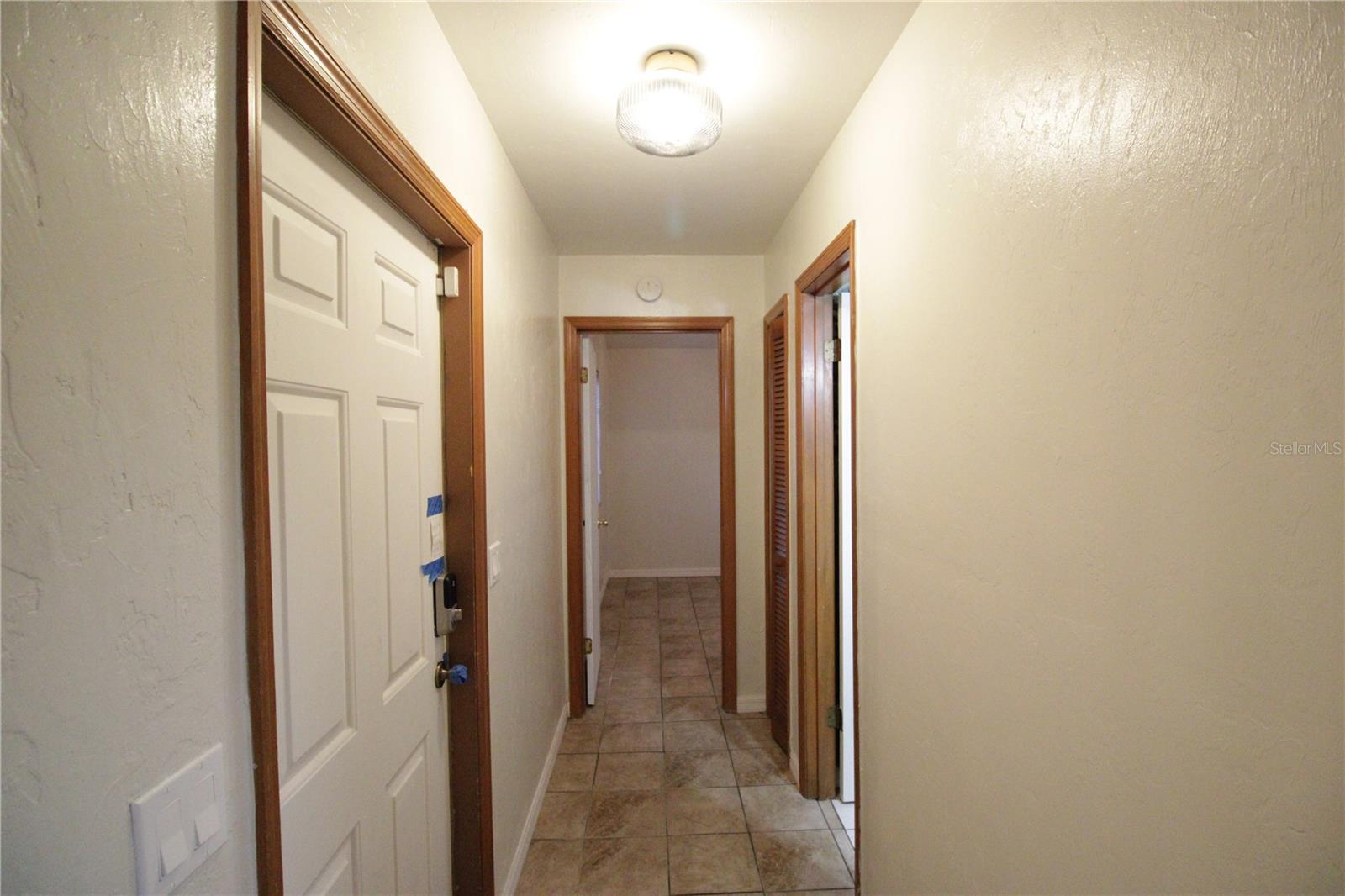 ROCKWOOD VILLAS - Residential Lease