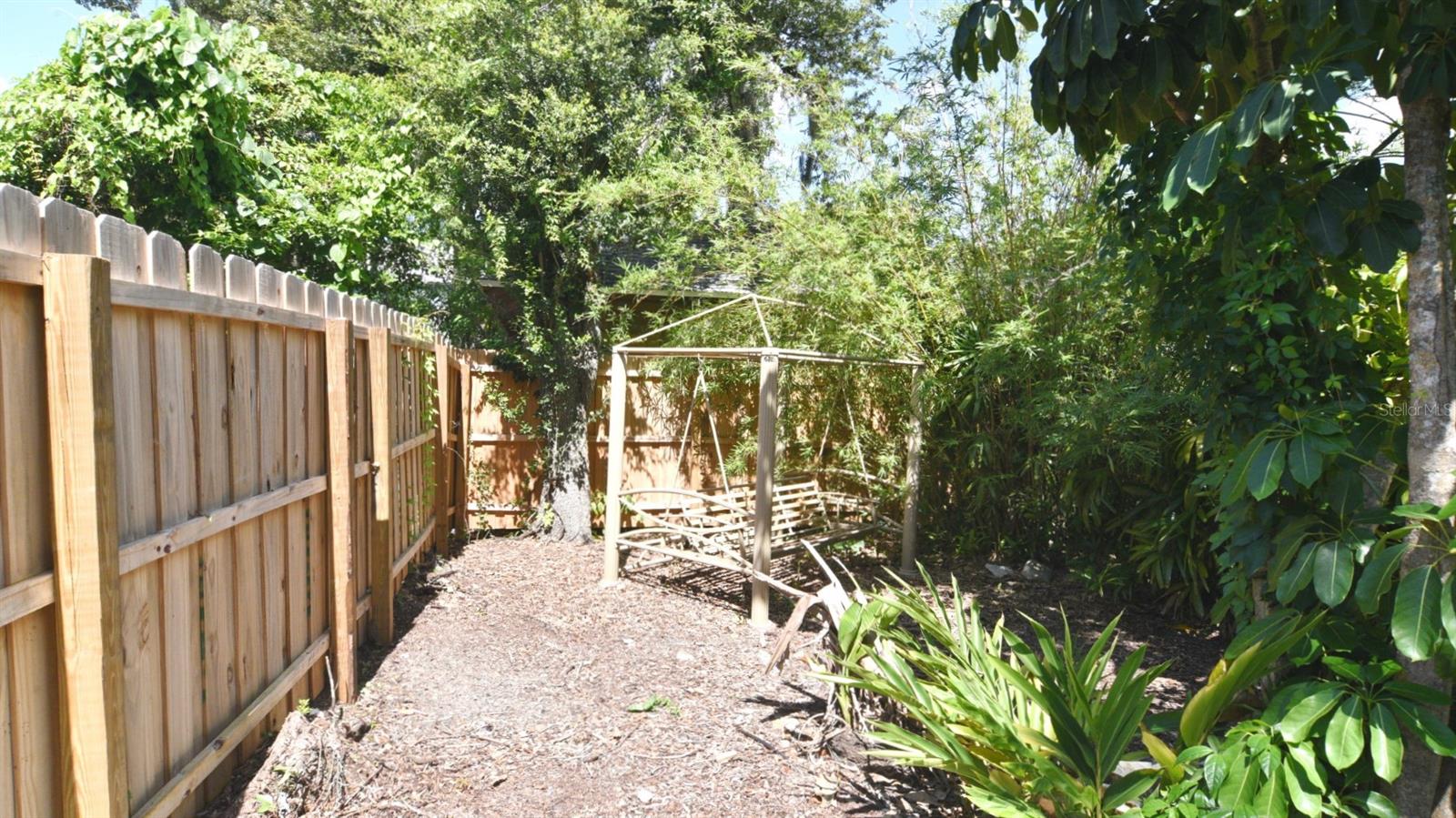 COLONIAL GROVE ESTATES - Residential