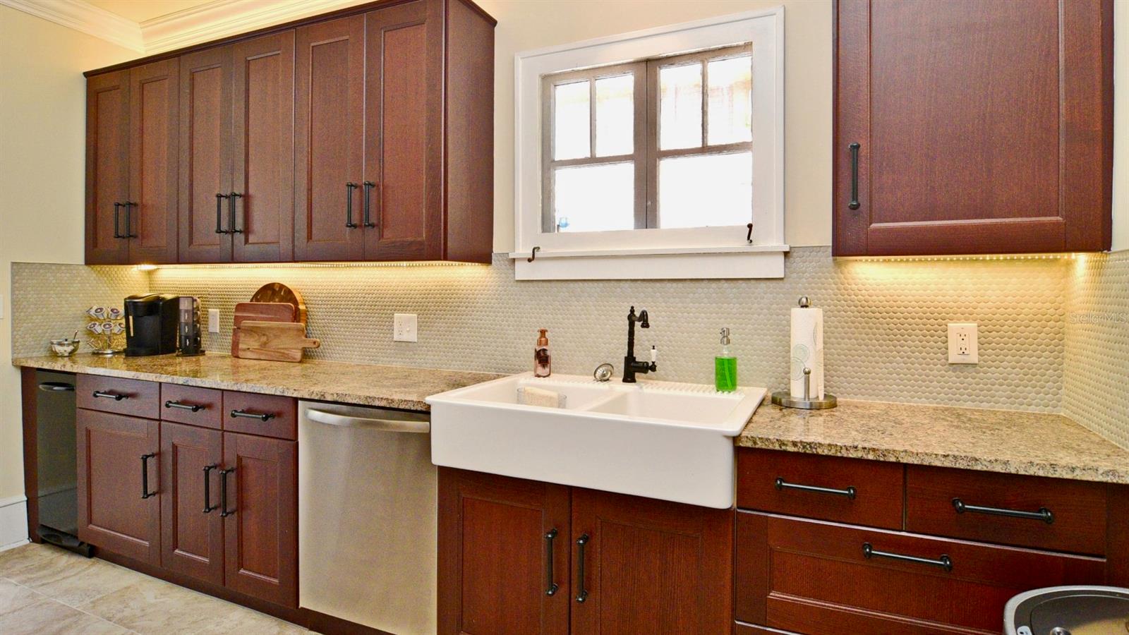 COLONIAL GROVE ESTATES - Residential